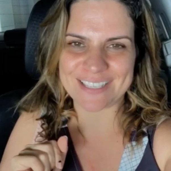 brvnks's tweet image. sempre reclamei que não dava pra sentir cheiro de difusor eaí comprei um da zara home que o cheiro é tao forte que não consigo ficar no quarto