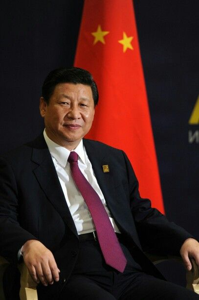 NAPOLEÓN BONAPARTE DIJO MUY CONVENCIDO.

"China es un gigante dormido. Dejadlo dormir porque cuando despierte el mundo se sacudira" 1816.

Igual Nostradamus. 

Pero lo vemos .

China  que ya es la primera potencia mundial.

Segunda potencia económica. 

Dejó atrás a EEUU.
.