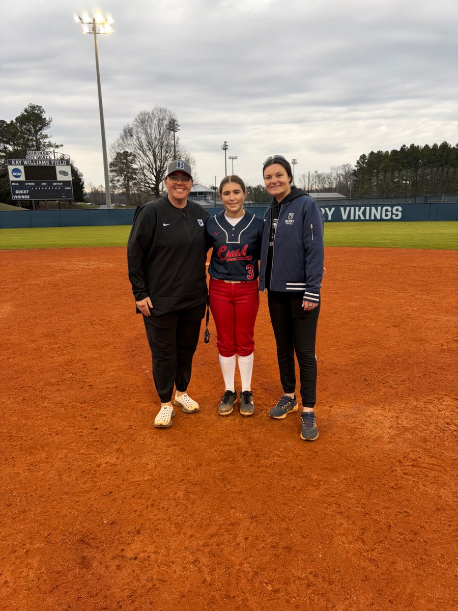 Mckenzie Navarra (2028) tweet media