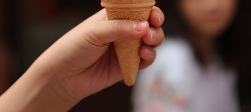 thanks_nu's tweet image. 아이스크림 사세요 딸기맛원우 쪼꼬맛원우 있어요🍦