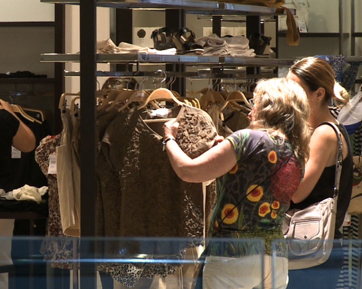 OpinaBa's tweet image. Las ventas minoristas pyme bajaron 5,2% interanual el último mes baopina.com/2026/01/12/las… a través de @OpinaBa  #economia #pymes #ventas #came #comercio #indumentaria #textil #calzado #alimentos #bebidas #perfumeria #construccion #ferreteria #bazar #decoracio