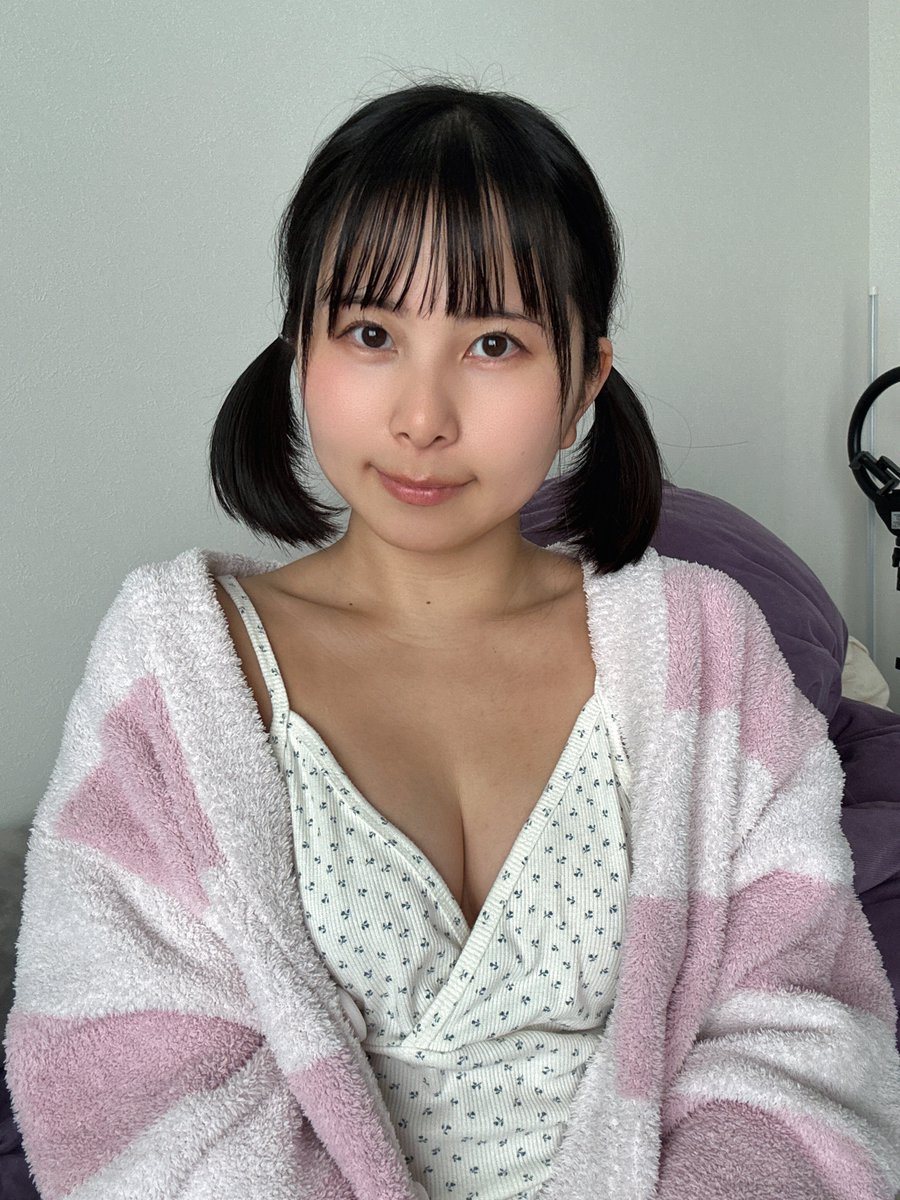 髪伸びてツインテールできるようになったよ