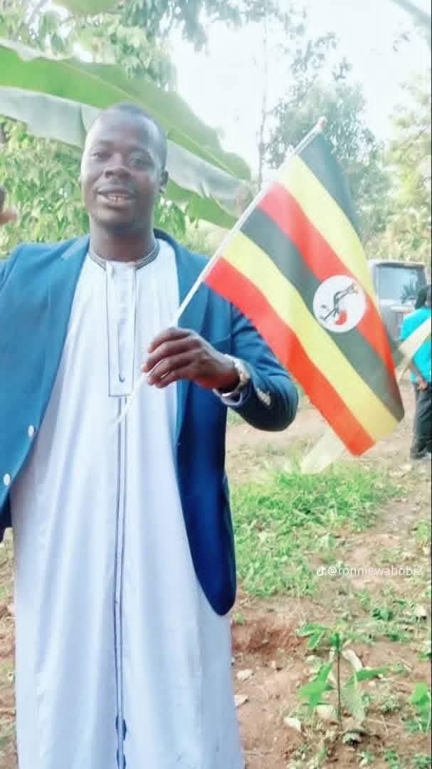HajjatiSmart's tweet image. His name is “Kirumira Meddy”
who was shot thrice in the back by the NRM security operatives in Luweero town on election day &amp;amp;died on spot.The growing trend of dictators shutting off the internet poses a severe threat to democratic processes,economic stability, and human rights.🇺🇬