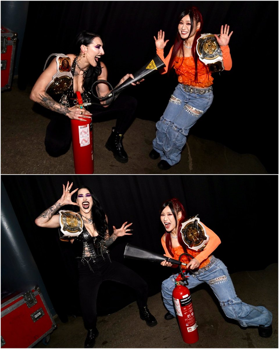 Iyo_SkyWWE's tweet image. Monday night #RHIYO in Belfast!!
RHIYO is always on top.
🖤🧡🖤🧡

#WWERaw