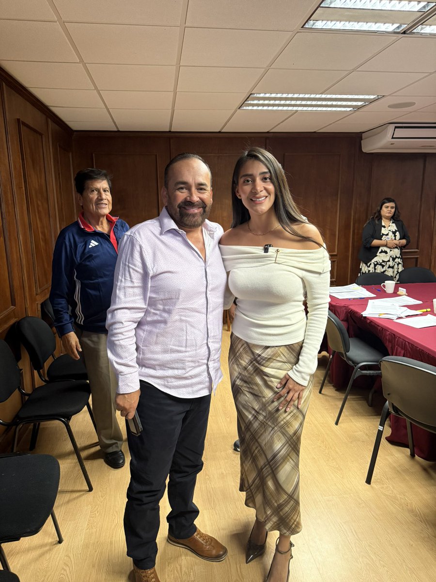 🚨El futuro de Tonalá no lo prometemos, lo estamos construyendo🚨 Concluye  reunión de regularización en equipo con el alcalde @SergioChavez_D luchamos  por la justicia social de quien más lo necesita en nuestro