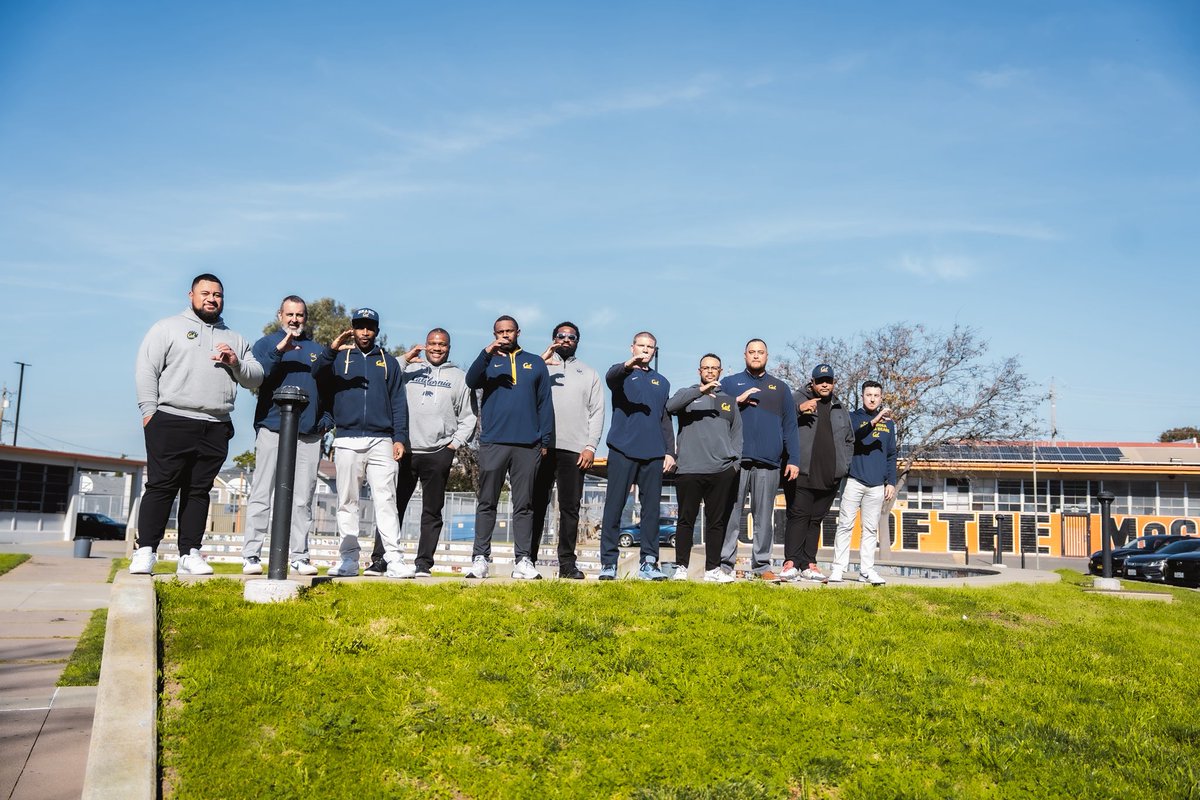 In the spirit of Dr. King, the Cal Bears blitzed the Bay today. South Bay, the City, the Town &amp; the East Bay—thank you for welcoming our family. Bay Area ballers: this is HOME. Stay in the Bay. Build it with us. 🐻✊ 

#GoBears