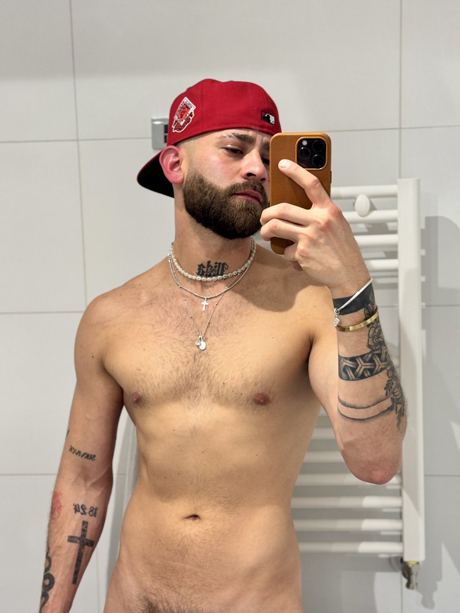 SALVADOR🍆 tweet media