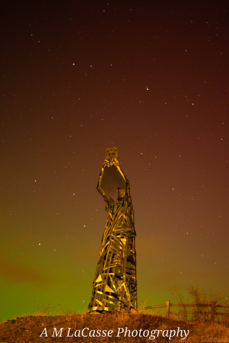 AMLaCassePhoto's tweet photo. I've driven past this statue many times, and often thought it would make a great photo with the Northern Lights behind it. By the time I could get out there the display had died down a bit.
#northernlights #tullamore #offalyexpress https://t.co/1sdrgHTBev