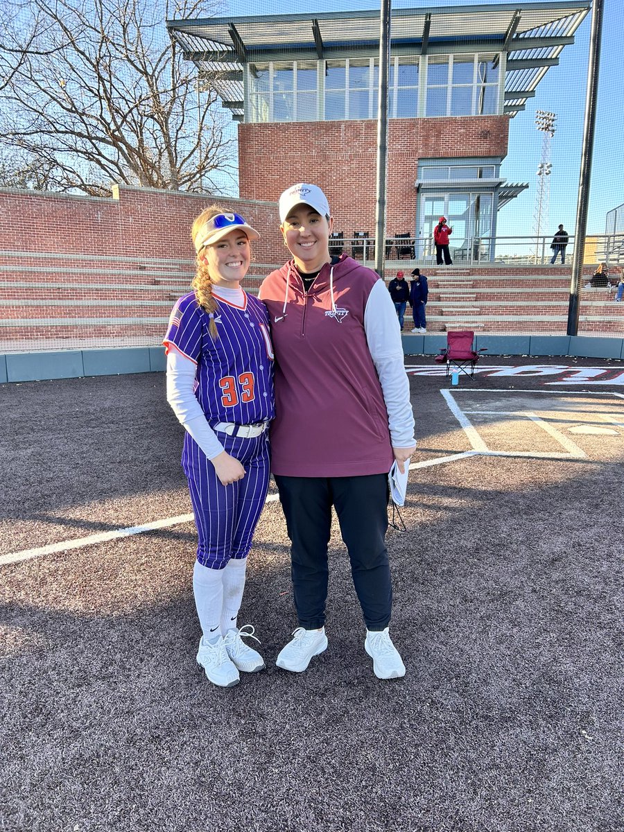 Penélope England - 2027 LHP/OF tweet media
