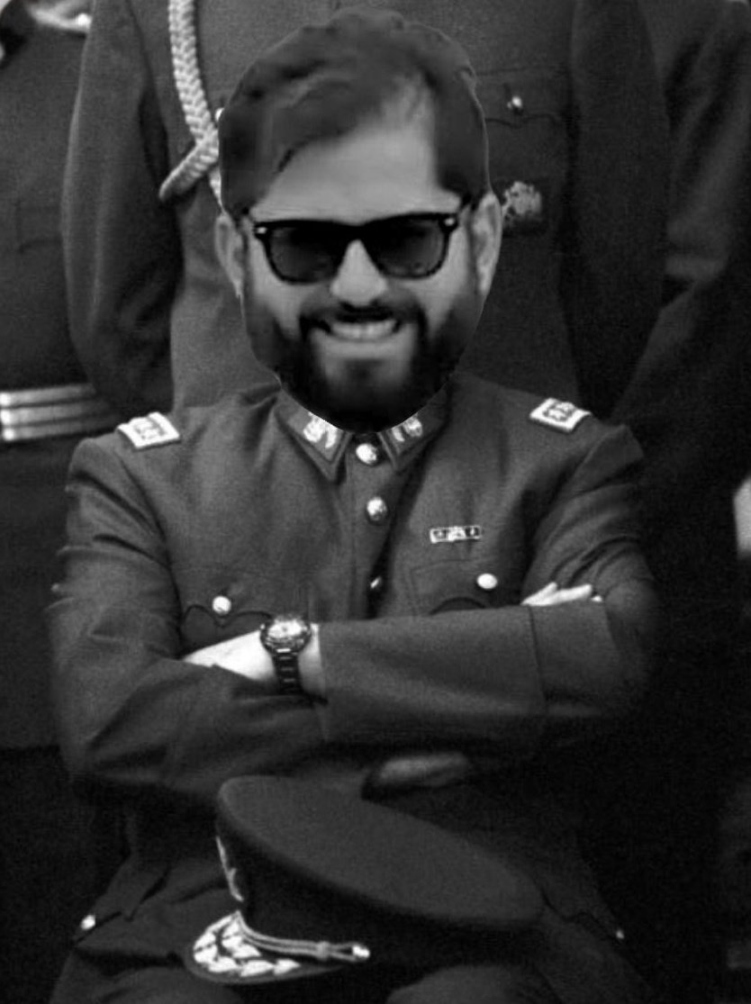 Ahora pretende al igual que sus antecesores entregar un pais mas destruido que la chucha y mas encima quemado.... Sapo ctm despreciable