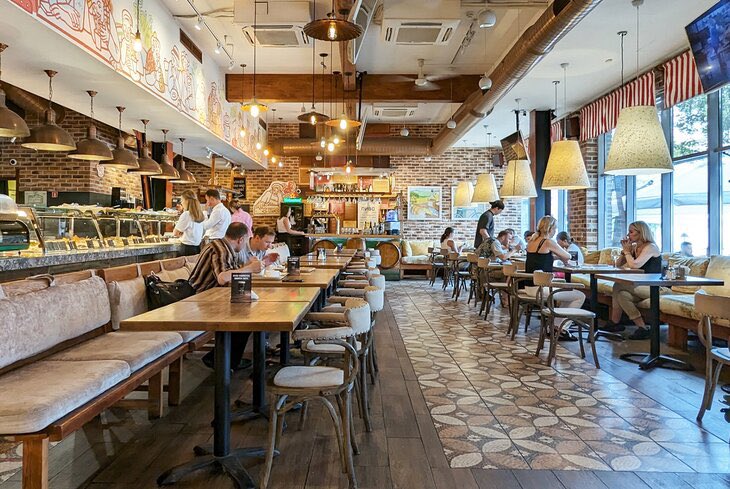 ripplebrain's tweet image. What we actually need is the "stolovaya," a relic of the Soviet system. It's a utilitarian cafeteria that serves home made style food like soups, salads, dumplings, lightly sweet fruit drinks, etc. They're very cheap and they're everywhere.