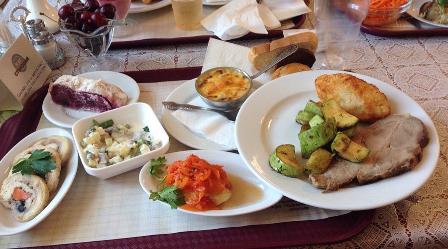 ripplebrain's tweet image. What we actually need is the "stolovaya," a relic of the Soviet system. It's a utilitarian cafeteria that serves home made style food like soups, salads, dumplings, lightly sweet fruit drinks, etc. They're very cheap and they're everywhere.