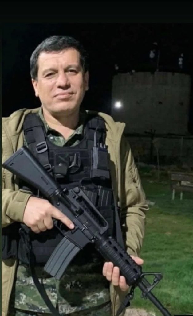 This is my commander…
Show yourself, occupier!
We are the children of freedom, we never bow.
I die with honor, and I resist until the end.
For the land we live for
is worthy of being sacrificed for.