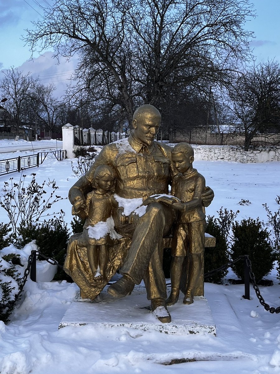 Lenin escogiendo ingredientes XD