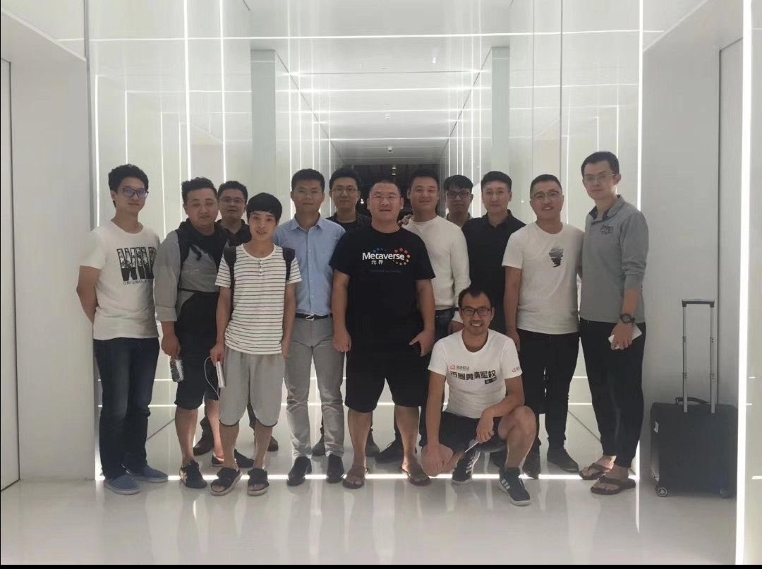 币圈大佬最早买入比特币的时间徐明星——2011年，美剧了解孙宇晨——2012年，淘宝购买李笑来——2013年，借钱加仓宝二爷——2013年，卖猪肉转战币 圈