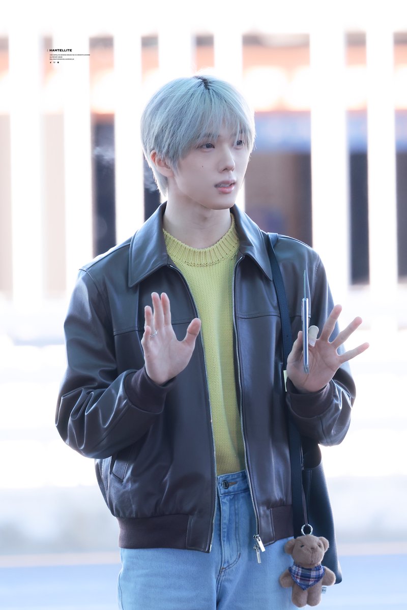 hamspaceO2's tweet image. 260120 #지성 ICN

입김...

#JISUNGxSYSTEMFW26 #엔시티드림 #NCTDREAM #JISUNG #박지성 #チソン