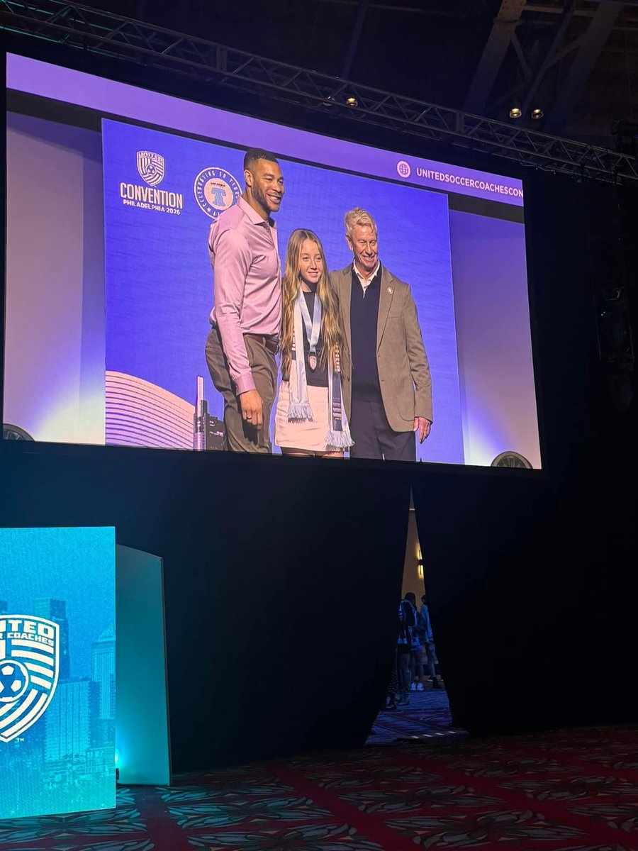 mya simpson tweet media