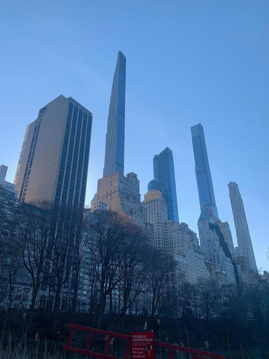 FactoryOutletV's tweet image. The city stands tall, but my heart misses the moments we shared here