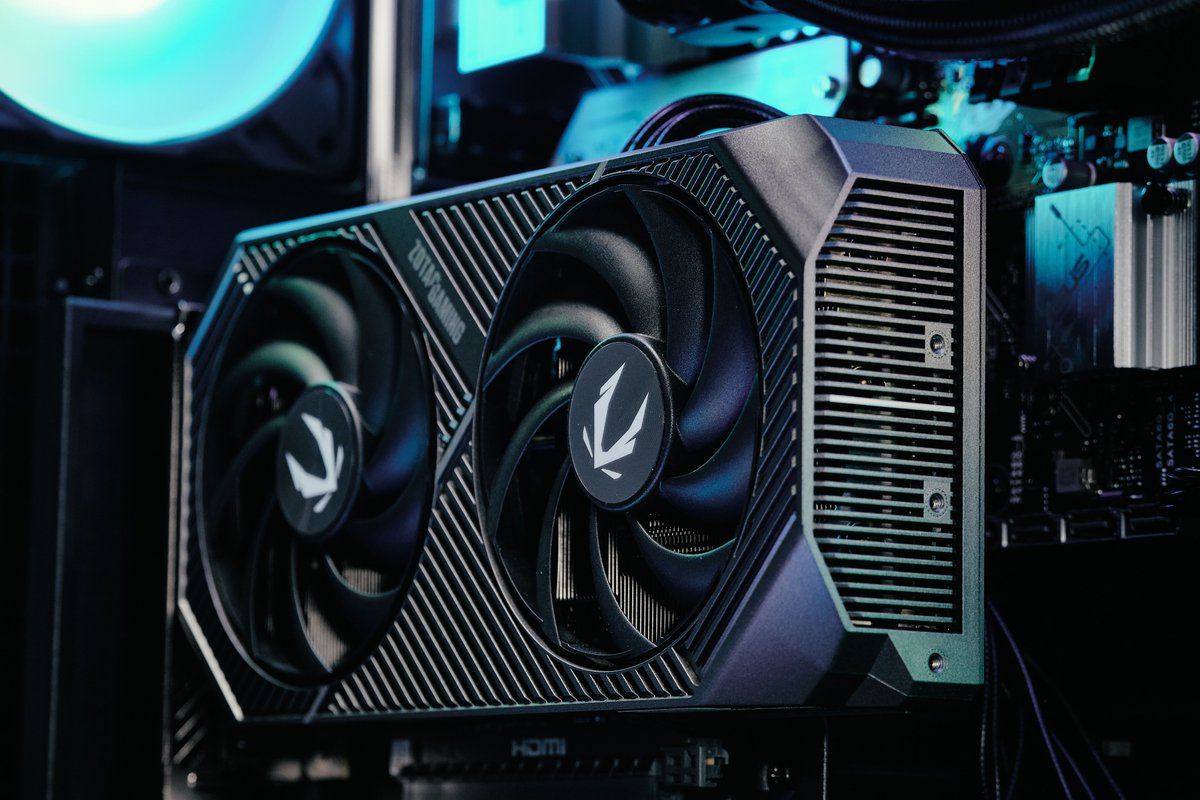 ZOTAC_JAPAN's tweet image. この柔らかな RGBは、セットアップ全体に高級感を与えます。💡

IG: arctic_apac

#ZOTACGAMING #ZOTAC #GEFORCE #RTX