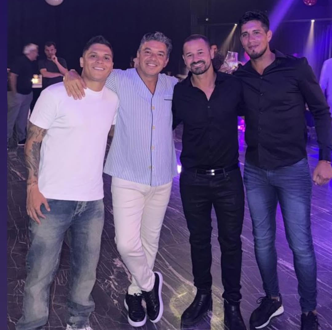 La transformación de Maidana es maravillosa. Cuando jugaba era un pelado con cara de malo como tiene que ser un marcador central, y aspecto de un tipo de 45 años. Hoy es un adolescente que está en el CBC de la UBA, con mirada tierna y un jopo encantador. Nuestro Benjamin Button.