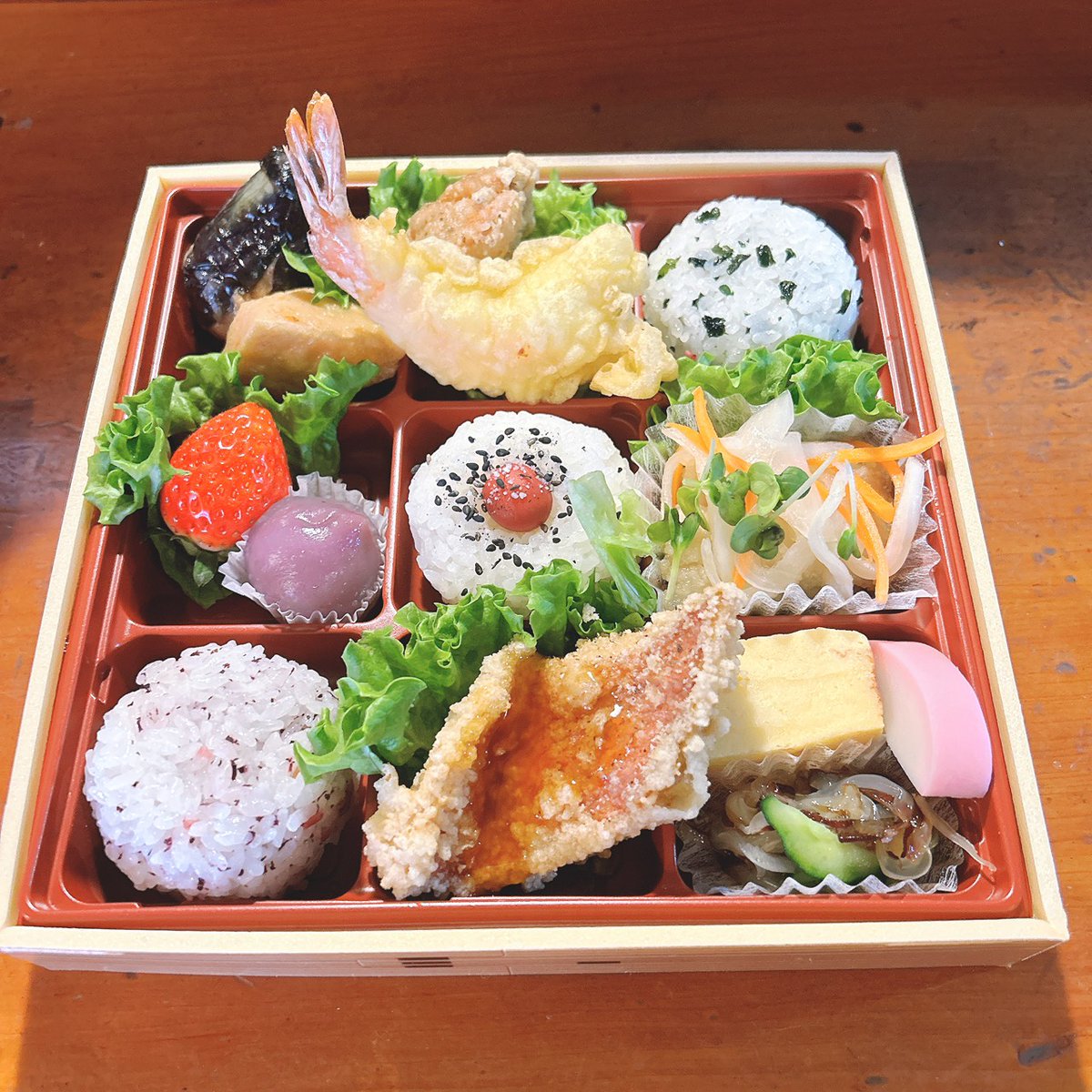 【絵金蔵開館21周年記念イベント】
２月１１日は感謝を込めて絵金蔵＆弁天座は入館無料！

当日は当館学芸員による芝居絵屏風解説や未来の絵金コンテスト作品展授賞式と講評会が開催されます！

食蔵一の特製弁当も予約可能！お食事と一緒に楽しみませんか？
※価格1000円です。予約は2/6まで