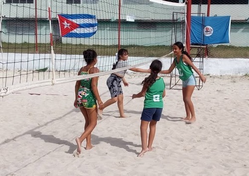 Camagüey abrió temporada de deportes de mar y playa
La competencia reunió a adolescentes de seis municipios, con talleres técnicos y clínicas de arbitraje. #Cuba #DeporteCubano
jit.cu/NewsDetails.as…