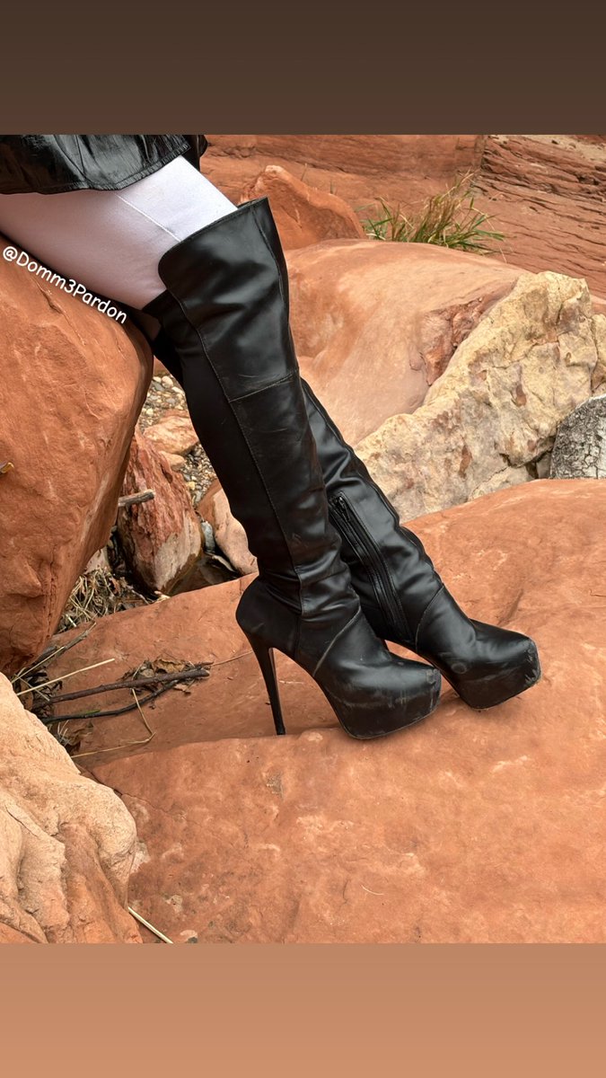 Domm3Pardon's tweet photo. Hiiii, I still existttt. Here’s some new photos. But just always know, I’m even cuter in person. Xp
#fetishmodel #thighhighboots #outdoorsfun #pvcoutfits #curvy https://t.co/irHzBGi6on