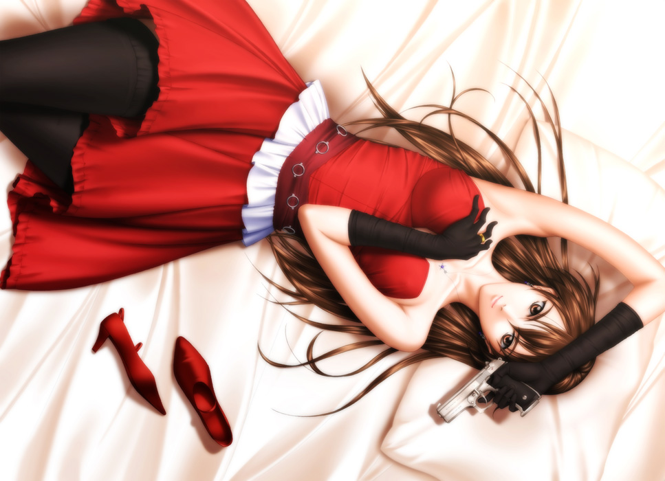 #武器持った女の子
こちらは昔描いた銃シリ～ズ。
当時は別の小さな机で紙に絵を描いてて、銃の形状の資料をディスプレイに表示して後ろを振り返って確認しながら描いてたので首が疲れた記憶。🙄
実物がある物は自分の塗りの技術が比較出来るので良いですね。🔫🖋️🧐 