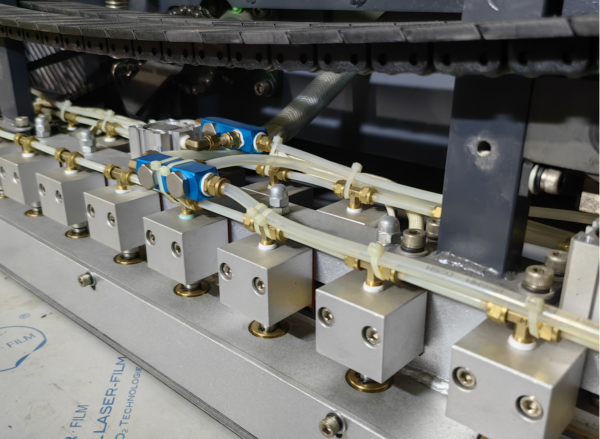 MTnetscom's tweet photo. HOLZH Veneer splicer stitching machine ZP2000D
Straight veneer wireless sheet stitching machine, suitable for furniture table, kitchen cabinet panel, door skin, decorative panel of solid wood sheet stitching. 
https://t.co/M8nw4KZewo https://t.co/OQ9XP2sNF5