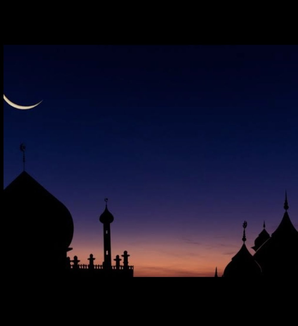 #بوح_lلخاطر
يجيء الفجر
 كقبلة
على جبين المدينة النائمة
يجيء
فيفتح للضوء شرفات السماء
ويسقط عن الليل
معطفه الاسود
الفجر 
يشبه نسمة
تدخل العالم بهدوء
وتترك في القلب
رائحة عطر
وطمأنينة أم 
الفجر
حين يلمس الزجاج
تنتفض النوافذ
وتستيقظ قطرات الندى 
لتتعلم المشي من جديد