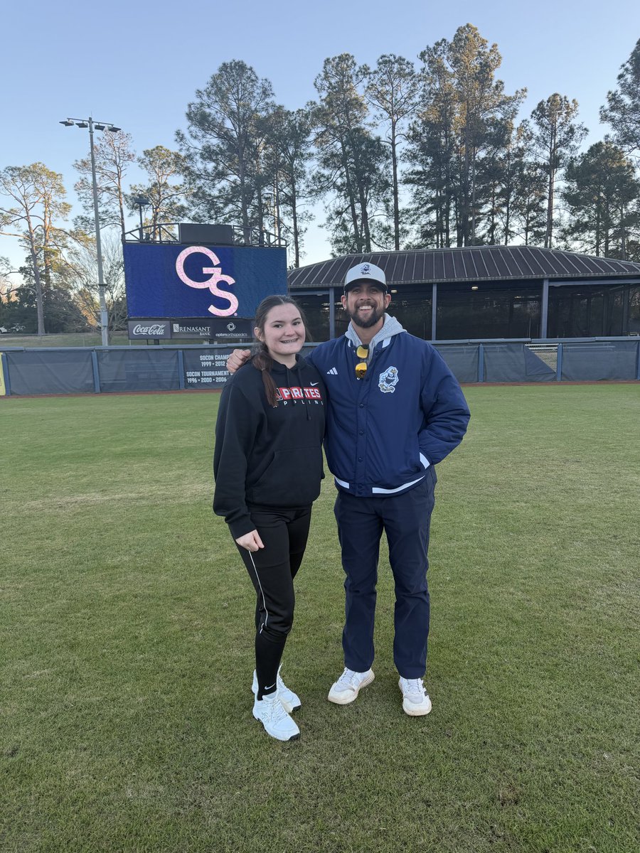 Hadley Johnson tweet media