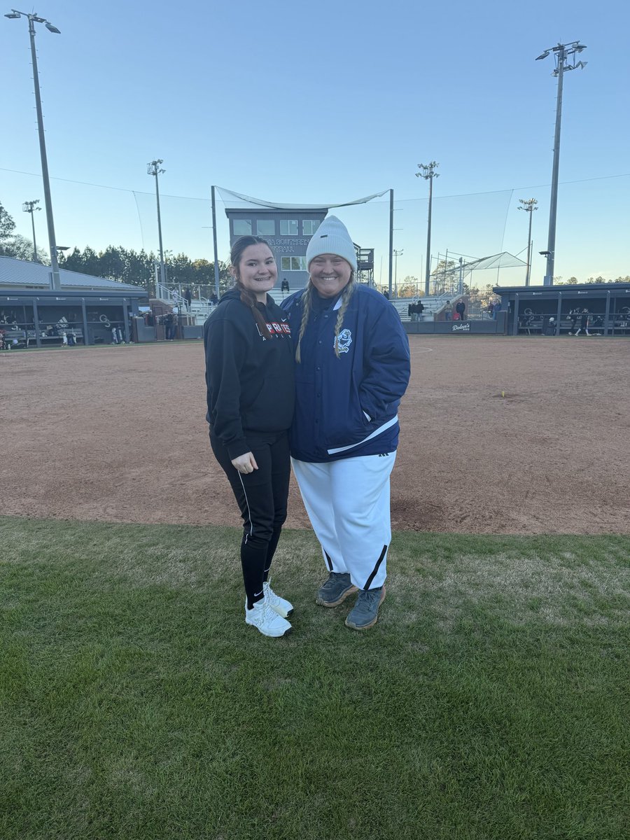 Hadley Johnson tweet media