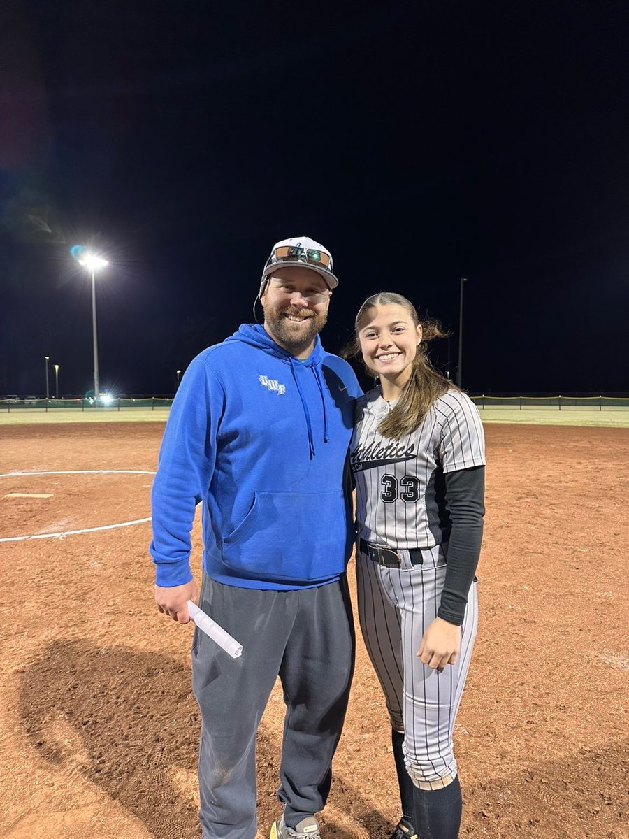 Presley Houser 2028 tweet media