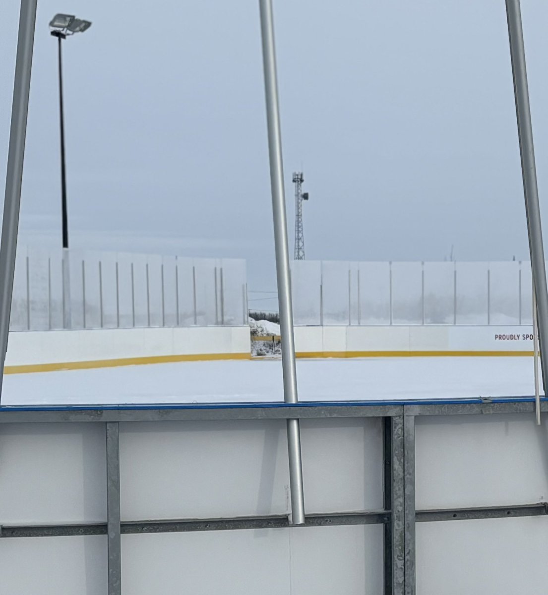 Last Thursday’s high winds caused a major power outage in Lloydminster and significant damage at the Kings Energy Outdoor Rink. The Jr. Rustlers Outdoor Winter Classic (Jan. 24) has been cancelled/postponed as the City assesses damage. Winds topped 100 km/h.
