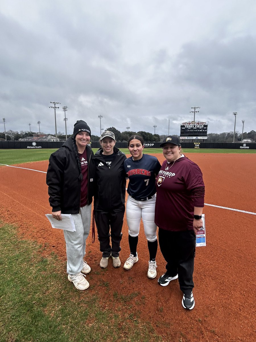 Ariana Feliciano tweet media