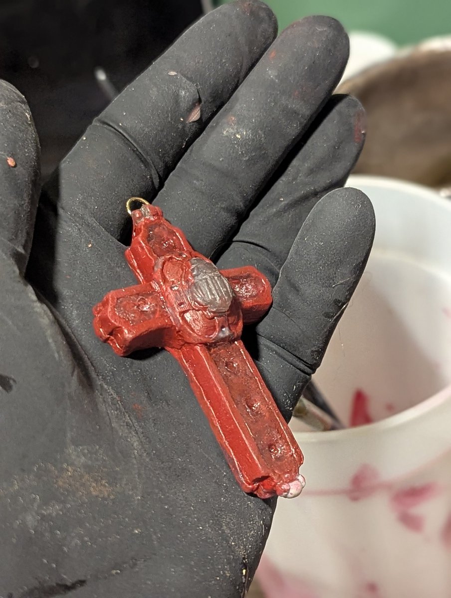 Reds References - Artistic Muse tweet media