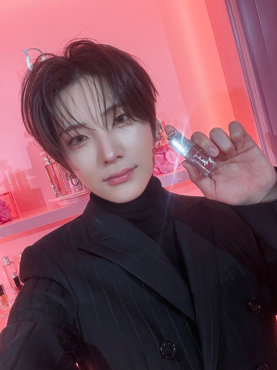 yumapics's tweet photo. my favorite boy 🎀 https://t.co/hAnnjms9iy