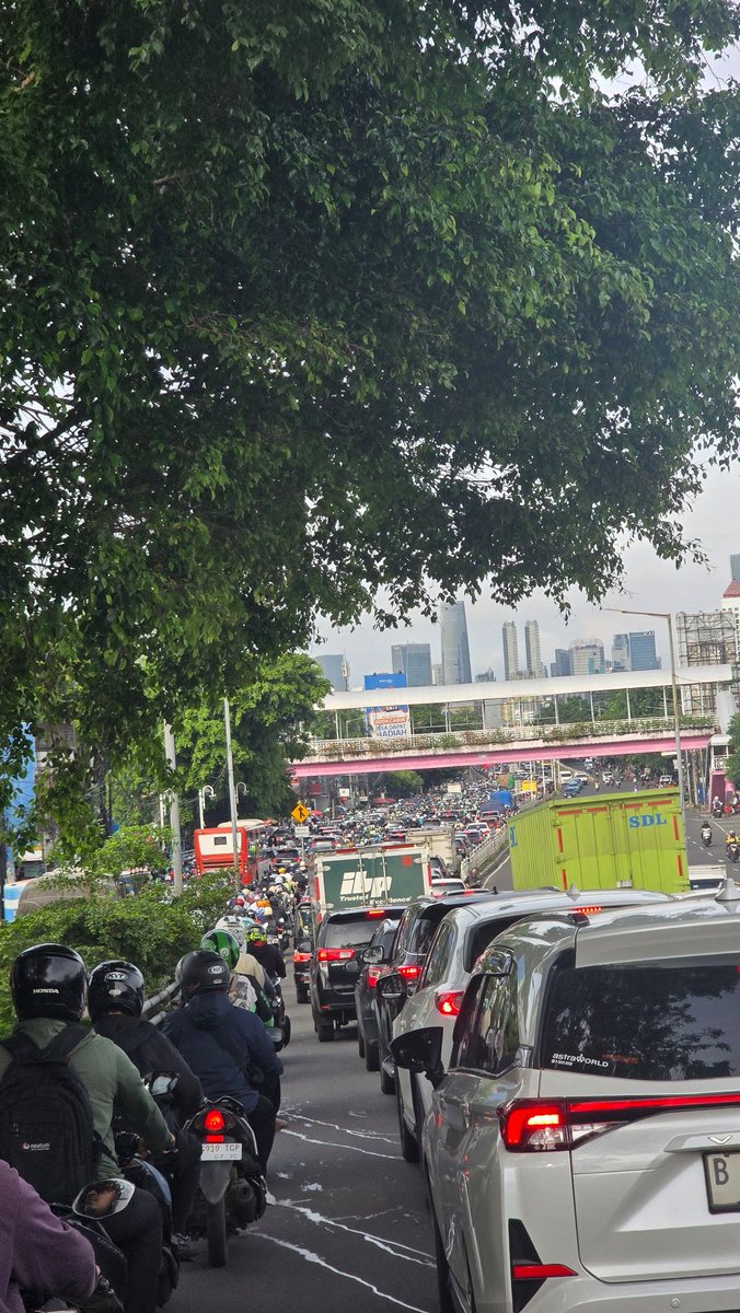 intan_ncii's tweet photo. Kp melayu menuju kuningan STUCK
08.41 20 jan 26
#macet #macethariini #updatehariini #latestupdates https://t.co/nzCTBRXBZu