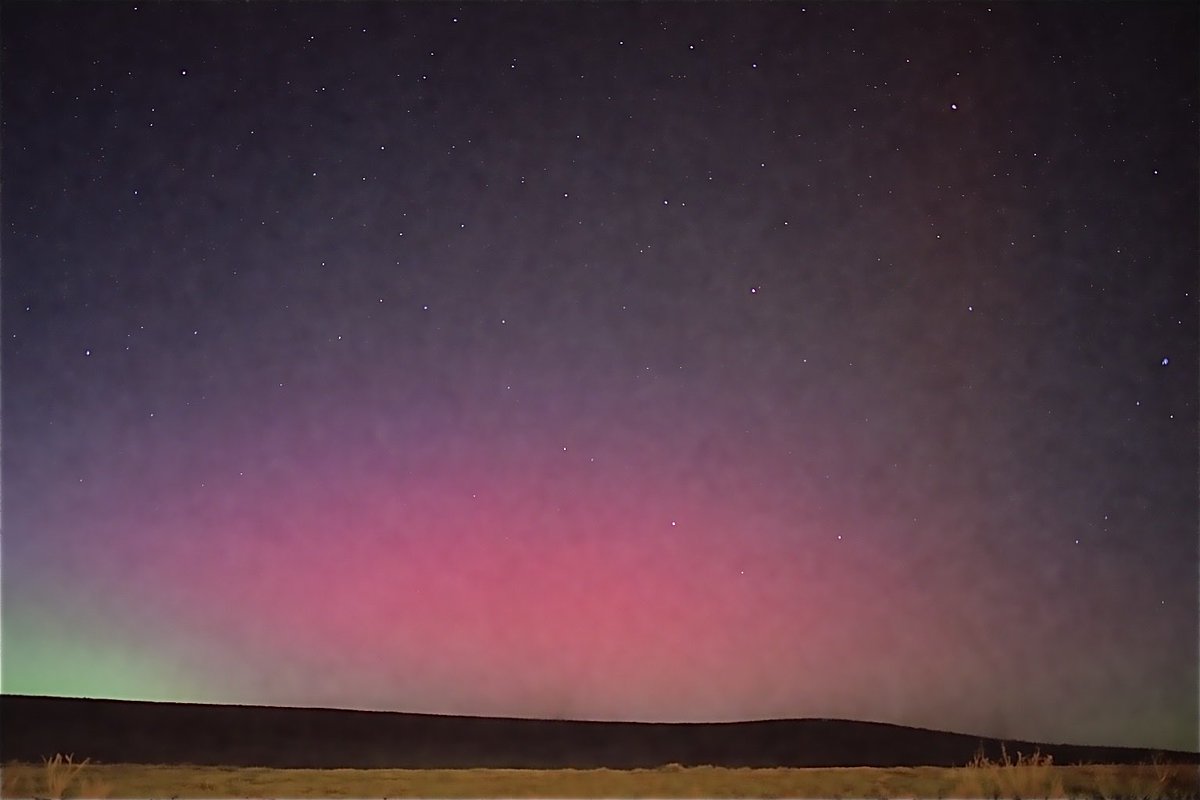 DAVIDcotense's tweet photo. Aquí un resumen de lo visto esta noche @_SpaceWeather_ https://t.co/SvUuZ4Yth2