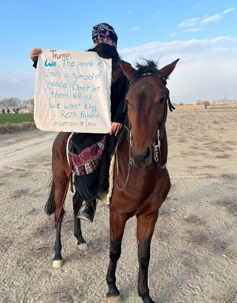 SFaeze_Alavi's tweet image. 🔴 Please help ensure @POTUS hears the women of Lorestan, Iran:

From horseback, she calls for TRUMP's support &amp;amp; a constitutional MONARCHY.

She doesn't pose with Khamenei's portrait or cigarette!

Her photo won't go viral!
Political elites fail these people &amp;amp; hijack their voice.