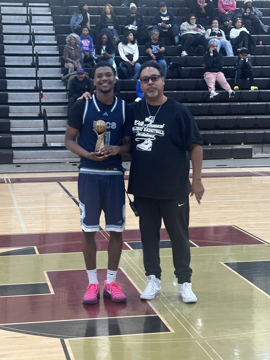 hoopseen's tweet photo. FINAL:
@ncchoops - 66
Jonesboro - 41

In a very physical and hard fought game, North Cobb Christian gets the W.  NCC went on 10-0 run in the third quarter to take control of the game.  

NCC’s Jordan Wiseman (pictured) was the catalyst in the victory scoring 17 p. Junior forward Xavier Butler added 17p 9r

Jonesboro’s 6’4” senior guard Frank Jackson (pictured) and 6’0” sophomore Calvin Goss both finished the game with 10 pts a piece.