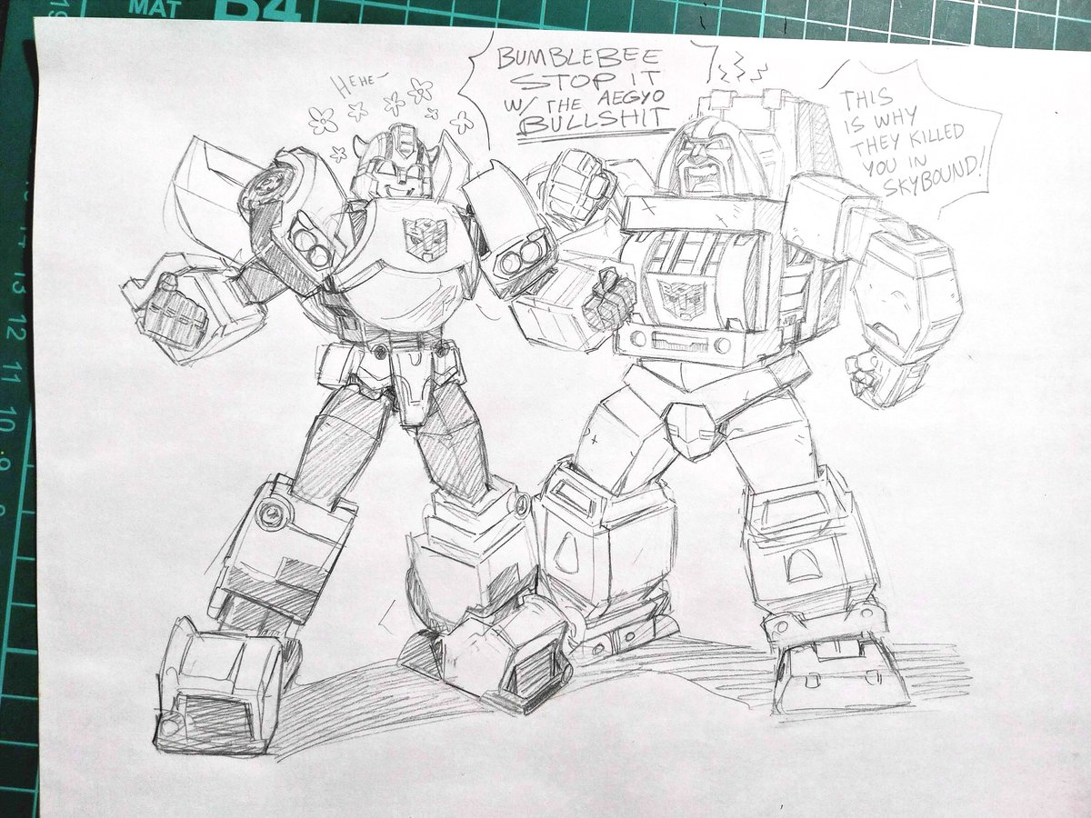 __chicletes__'s tweet image. Did you guys see the new amk mini bumblebee……….