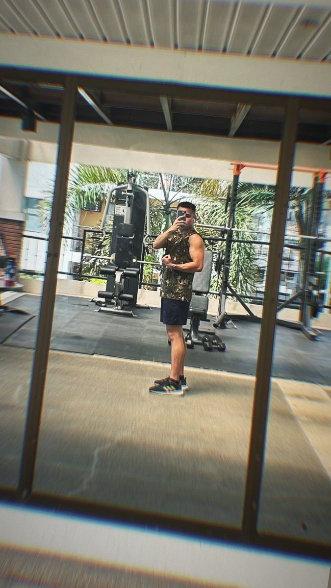 Blue Oreo tweet media