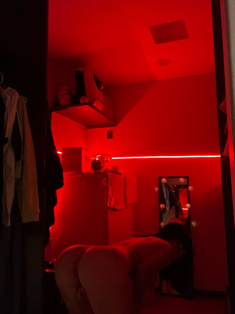 Nalgalia tweet media