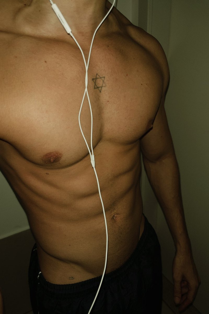 Ex BBB (@dobbym__) on Twitter photo 