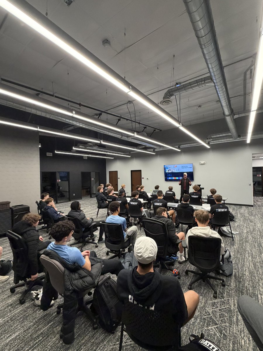 612 Quarterbacks tweet media