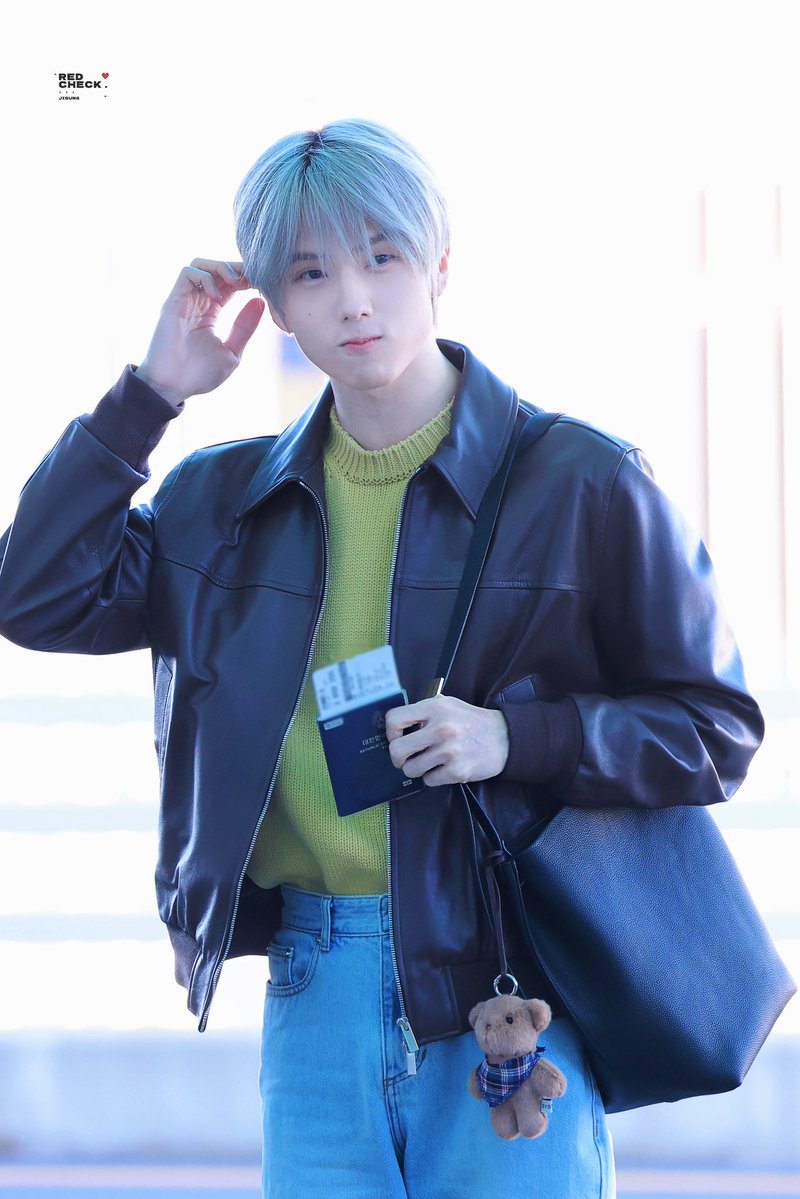 redcheckJS's tweet image. 260120 ICN 🛫

#박지성 #JISUNG
#JISUNGxSYSTEMFW26
#지성 #チソン #NCTDREAM