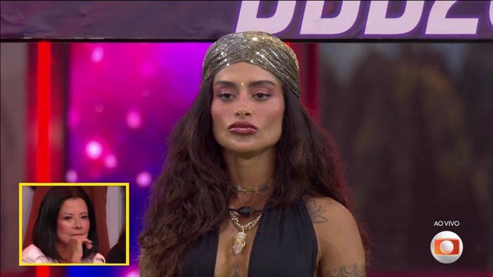 barbiecomentaa's tweet image. É FORA MILENA SIM