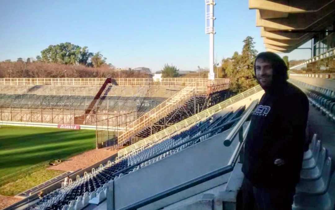 Con profundo dolor lamentamos la pérdida de José Amuchastegui.

José acompañó al grupo durante estos años en cada partido que hubo recibimiento. 

Junto a su padre, fueron los pioneros en darle color a la tribuna.
Hace décadas nos marcó un camino para todos.

⬇️.....