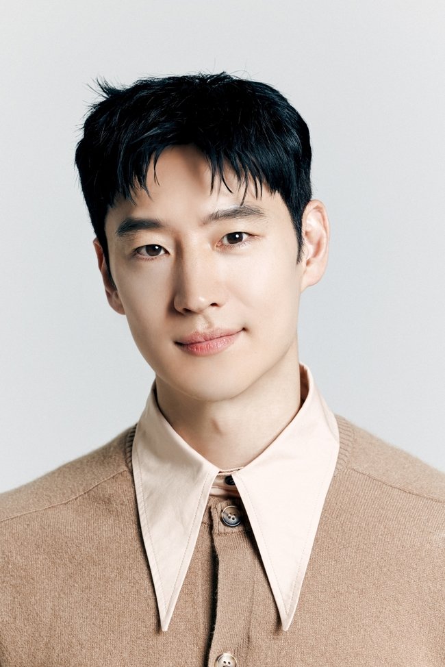 hallyuforums's tweet image. #LeeJeHoon Indirectly Mentions #Signal2 : "Hundreds of People Struggled on This Project... I Can't Be Disappointed"

"I can't get frustrated just because of that." He then added, "I think the industry has a series of events that have an impact on that, but I think we need to move…